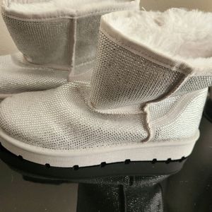 Boots, Torrid size 7.5 WW